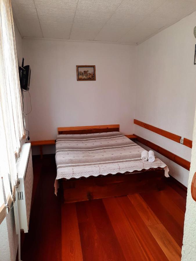Guesthouse Classic Dospat Exterior photo